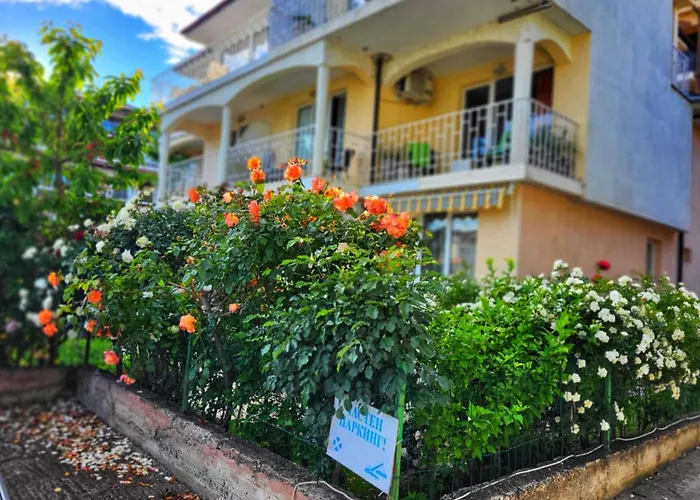 Апартаменты мареа *